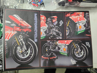 STAVEBNICE Technic Ducato V4 Motocykl - 6