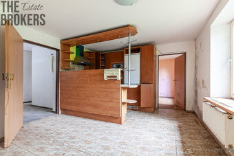 Prodej samostatně stojícího rodinného domu 5+1, Mníšek pod B - 6