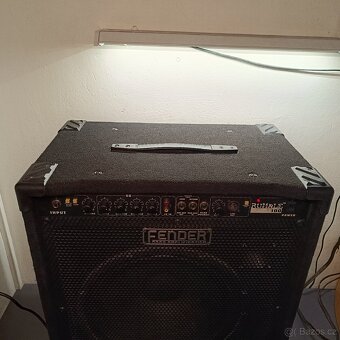 FENDER RUMBLE 100 V2 KOMBO - 6
