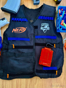 Nerf pistole + doplňky - 6