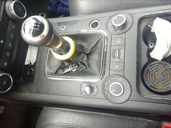 prodám Volkswagen Touareg 2,5L R5 TDI - 6