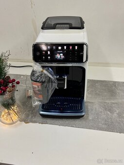 Kávovar Philips EP5500 LatteGo exclusive v bílé barvě - 6