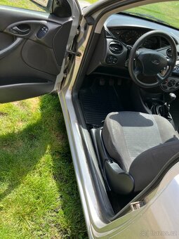 Ford Focus I 1.6 16V - 6
