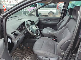 VW Sharan č. 23831 - 6