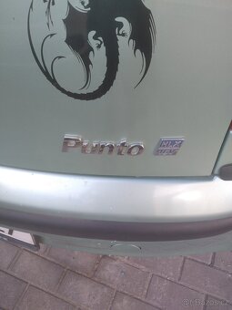 Fiat Punto 188 rok 2002 obsah motoru 1.2. - 6