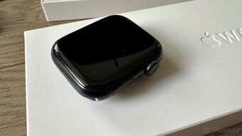 Apple Watch 9, 45mm, jako nové. Záruka - 6