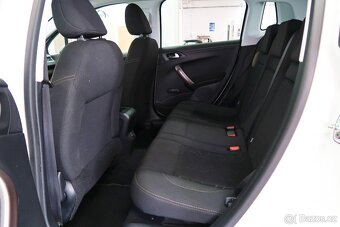 Peugeot 2008, 1.2 60 kW,1.MAJ.,ZÁRUKA, ROZVODY, PARK.SENZORY - 6