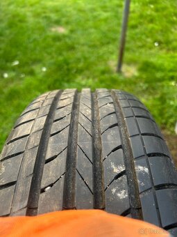 POUZE PENUMATIKY Prodám pneu 185/55 r14 - 6
