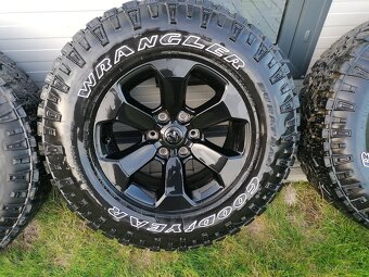 Kola Dodge Ram 2024 - 6