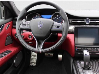 Maserati Quattroporte - 6