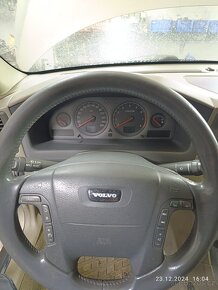 Volvo XC70 díly - 6