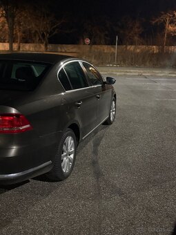 Auto Volkswagen passat B7 - 6