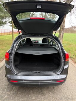 Kia Ceed 1.6 CRDi 100 kW - 6