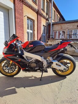 Aprilia rsv4 factory - 6