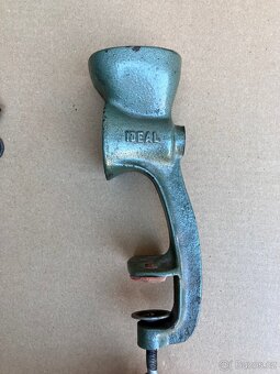Ruční mlýnek na mák IDEAL M III - 6