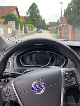 Volvo V40 D3 110 kW manuál - 6