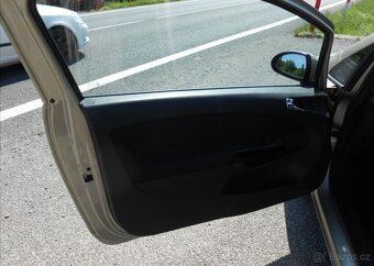 Opel Corsa 1,2 59 kW KLIMA Serviska benzín - 6