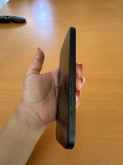 iPhone 15 256GB - 6