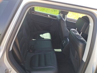 VOLKSWAGEN TOUAREG 3,0TDI,180KW,DVOJÍ SADA KOL - 6