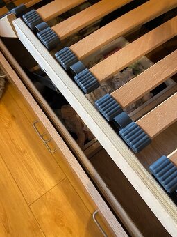 Prodám postel 90x120 - 6