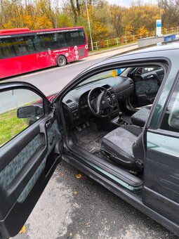 Opel Astra 1.4 benzín - 6