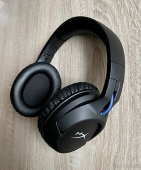 Sluchátka HyperX Cloud Flight - 6