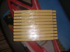 PRACOVNÍ POMŮCKY / METRY / VAŤÁKY - 6