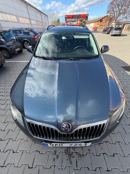 Superb 2 facelift - 6