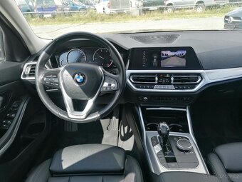 BMW Řada 3 2.0 318D A/T,Kůže,Ambient. - 6