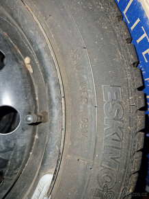 Plechové disky a zimní pneu 4x114,3 R14 komplet za 500 - 6