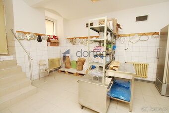 Pronájem obch. prostor 200m2, ulice Jirečkova, Praha 7 - Let - 6