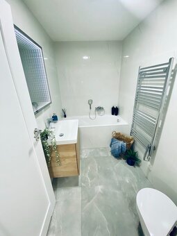 Moderní rodinný dům k pronájmu Vsetín - 6