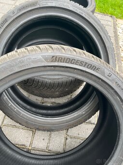 Zimní pneu Bridgestone 225/40/19 - 6