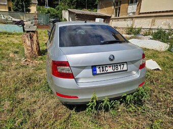 Škoda octavia 3, 1,4 i , sedan ,r.v.2016 havarovaná - 6