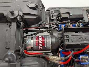 RC auto Traxxas TRX 4 kit(postavený) + custom karoserie - 6