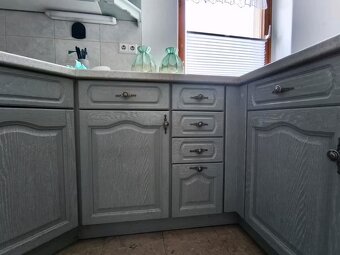 Elegantní kuchyňská linka z Německa  se spotřebiči - 6