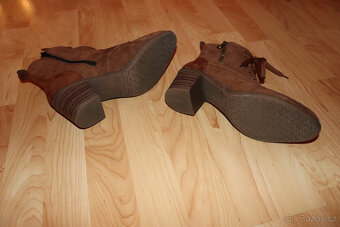 Dámské kotníčkové boty zn. Rieker, vel. 39, nové, krásné - 6