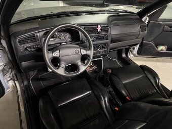 VW Golf CABRIO 2.0 - 6