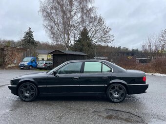 Bmw E38 735i manuál - 6