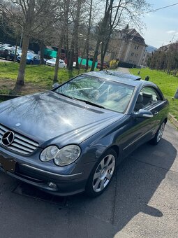 Mecedes-Benz CLK 240 V6i - 6