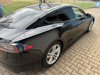 Tesla Model S, doživotní dobijeni zdarma - 6
