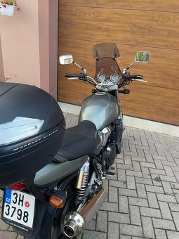 Suzuki GSX 750 - 6