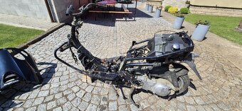 Yamaha Majesty 125 - 6