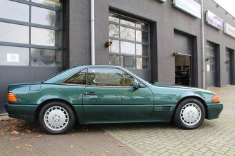 Mercedes-Benz SL 500 V8 Hardtop z roku 1989 - 6