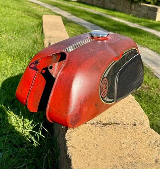 ČZ 125 175 - nádrž s víčkem - 6