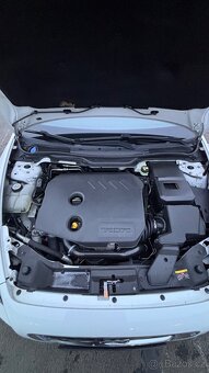 Prodám Volvo V50 D2 - 6