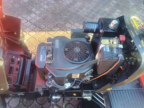 Zahradní traktor Wisconsin W3532 za zimní cenu - 6