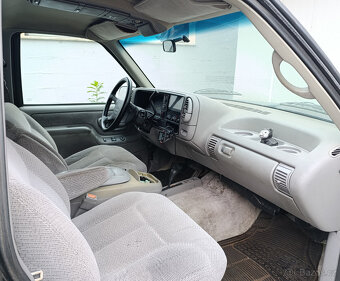 Predám Chevrolet Tahoe 5,7l V8 - 6