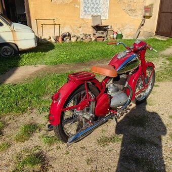 Jawa perak komunista - 6