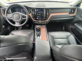 2023 Volvo XC60 B5 Plus Bright Theme AWD 2.0 - 6